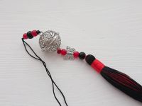 Подвеска, украшение Колокольчик спокойствия №003 серебряный с черно-красной кисточкой