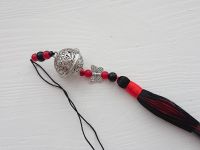 Подвеска, украшение Колокольчик спокойствия №003 серебряный с черно-красной кисточкой
