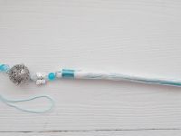 Подвеска, украшение Колокольчик спокойствия №005 серебряный с Бело-Бирюзовой кисточкой