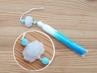 Підвіска, прикраса Біло-Бірюзова китиця з з білим лотосом, довжина 17 см, 1шт