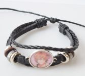 Браслет тройной №004-0022 Yarichin Club чёрный с кабошоном 20 мм