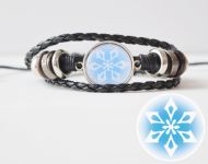 Браслет тройной №004-0031-1 Genshin Impact Крио (на белом), чёрный с кабошоном 20 мм