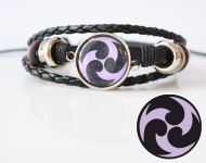 Браслет тройной №004-0032-1 Genshin Impact Электро (сиреневый), чёрный с кабошоном 20 мм
