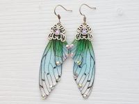 Серьги Крылья зелено-голубые для Шинобу Кочо Клинок, рассекающий демонов №0041 Kimetsu no Yaiba (швензы гвоздики)