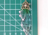 Сережки Крила рожево-біло-зелені Канае Кочо Demon Slayer №0045