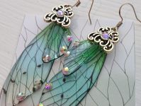 Серьги Крылья зелено-голубые для Шинобу Кочо Клинок, рассекающий демонов №0041 Kimetsu no Yaiba (швензы гвоздики)