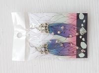 Серьги Крылья фиолетово-синие Шинобу Кочо Клинок, рассекающий демонов №0049 Kimetsu no Yaiba швензы крючки , поталь