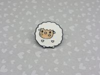 Значок фигурный застежкой-пином Овечка ПИН-0007-41