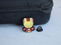Значок Залізна людина Iron man фігурний з застібкою-піном Марвел ПИН-0007-6