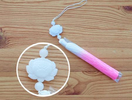 Підвіска, прикраса Біло-Рожева китиця з з білим лотосом, довжина 17 см, 1шт