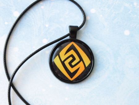 Кулон Genshin Impact Гео (на чорному) №944-0034, 25мм, з чорним шнурком