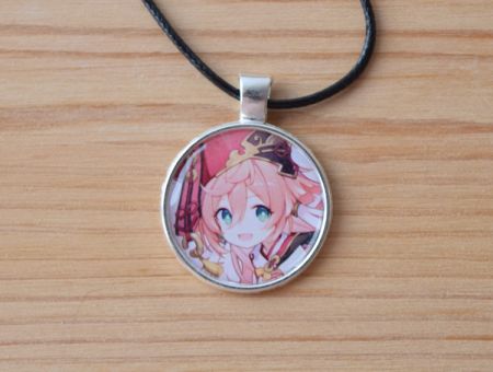 Кулон Genshin Impact Янь Фей №945-0037 , 25мм, з чорним шнурком
