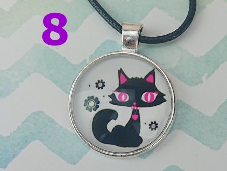 Кулон КІТ сріблястий №0013 , 25мм, з чорним шнурком