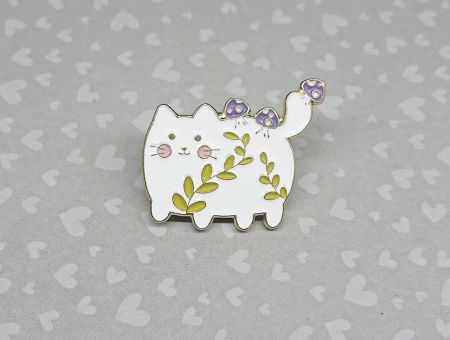 Значок Білий кіт з грибочками фігурний з застібкою-піном ПІН-0007-90