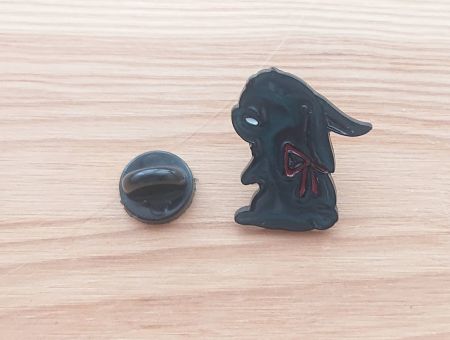 Значок Чорний кролик Mo Dao Zu Shi Магістр диявольського культу фігурний з застібкою-піном ПІН-0007-63