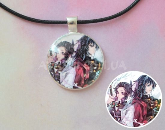 Кулон №945-0097 Demon Slayer, Шинобу и Томиока, 25мм Кулон №945-0097 Demon Slayer, Шинобу и Томиока, 25мм