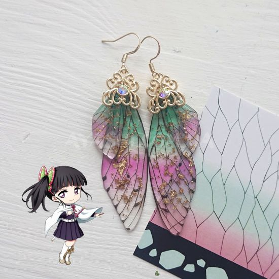 Сережки Крила рожево-біло-зелені Kimetsu no Yaiba №0045 Сережки Крила рожево-біло-зелені Kimetsu no Yaiba №0045
